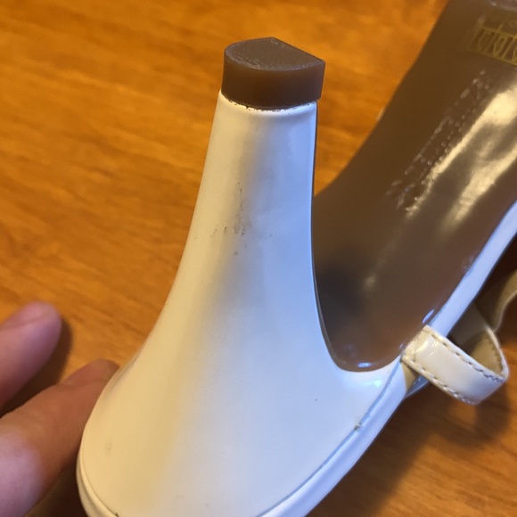 Bone color High Heels - Picture 5 of 5